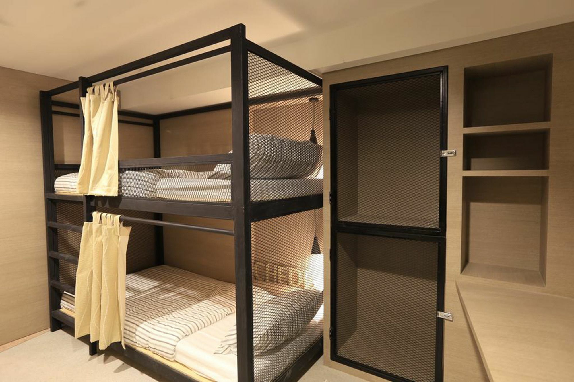 Chedi View Hostel Пхетбури Экстерьер фото